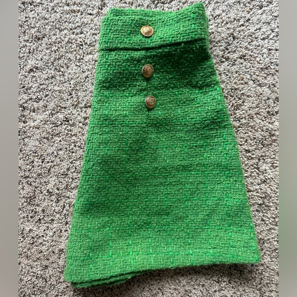 Adorable green 2 piece set! - Picture 3 of 5
